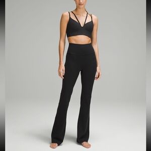 Groove Super-High-Rise Nulu Flared Pant- Black Size 4